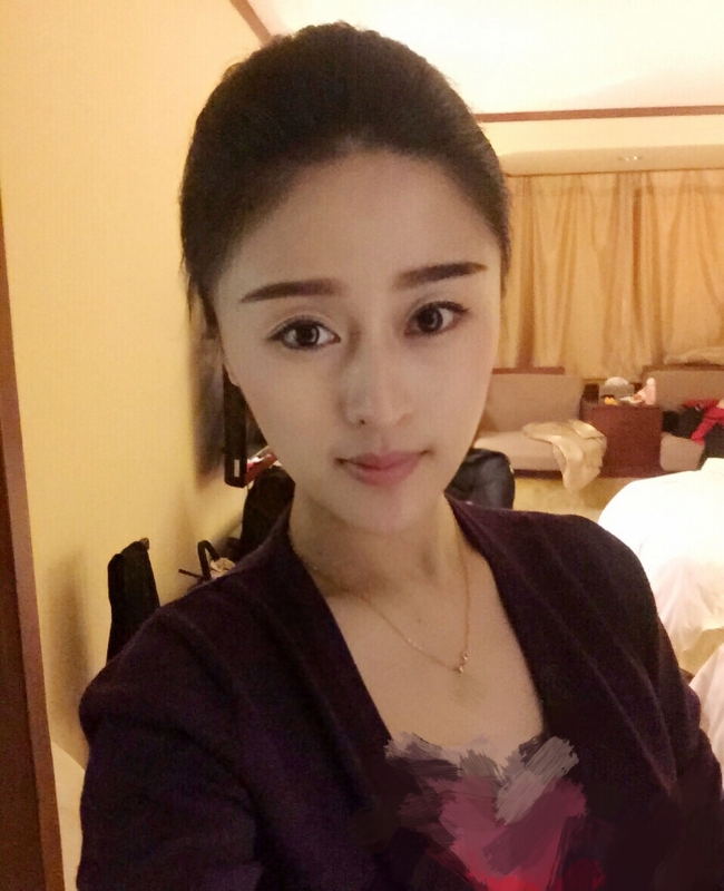 挣扎的第一张照片--红颜知己交友网