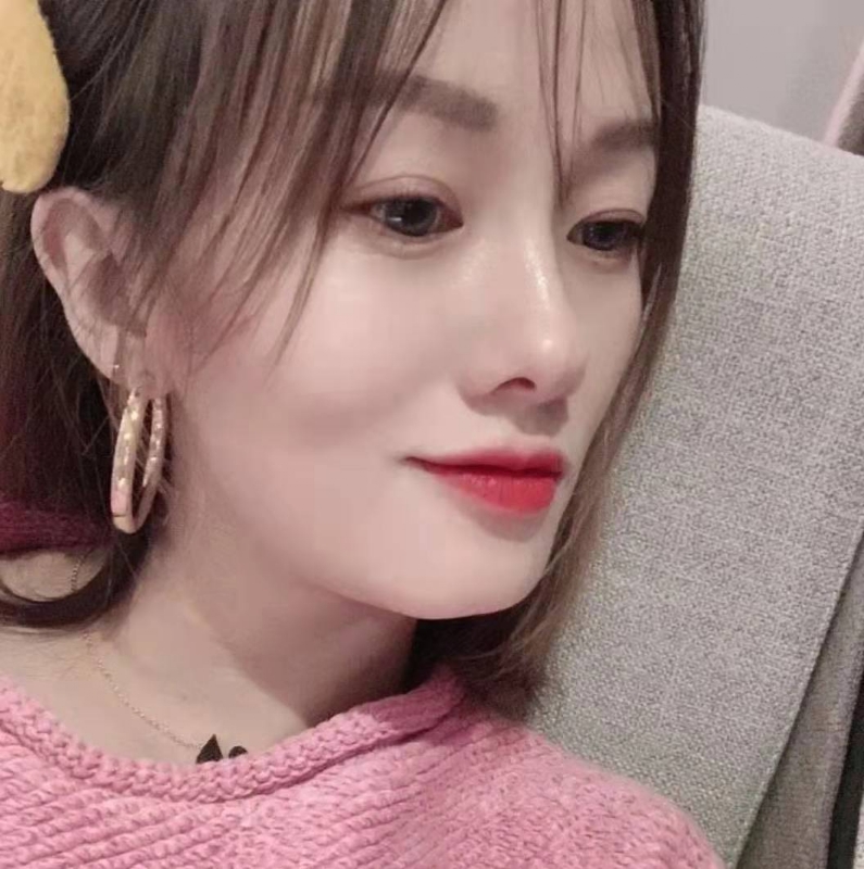 微醺的笑容的第一张照片--红颜知己交友网