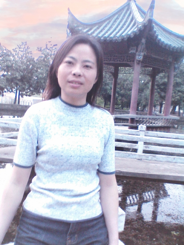 小草的第三张照片--红颜知己交友网