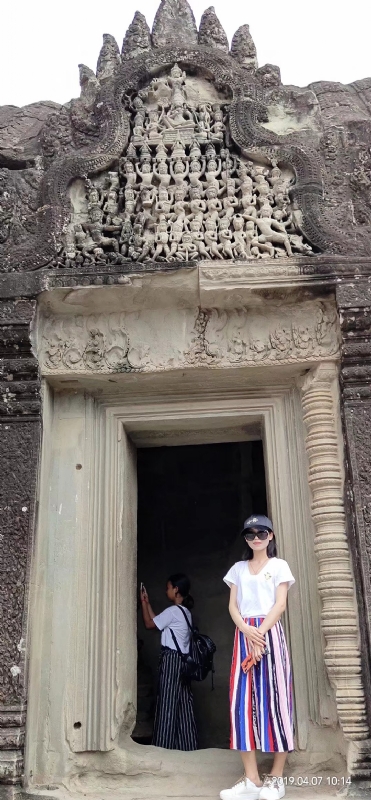 桃花与酒的第三张照片--红颜知己交友网