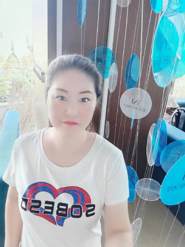 巷子里的童年的第一张照片--红颜知己交友网