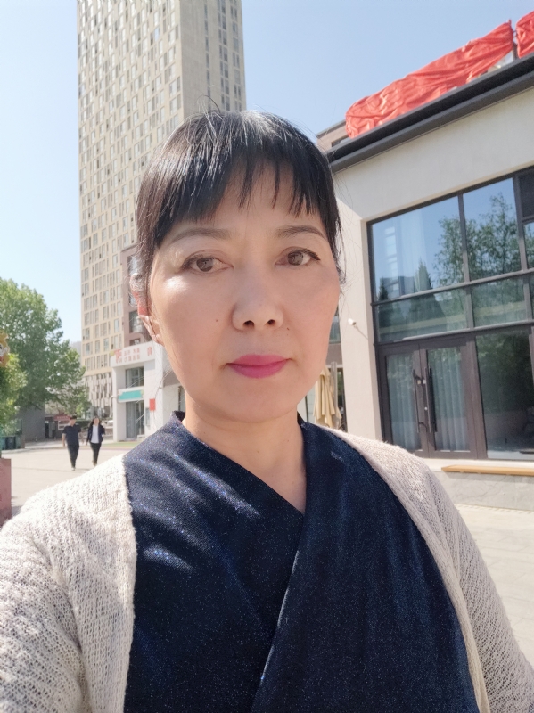 天山雪莲的第一张照片--红颜知己交友网