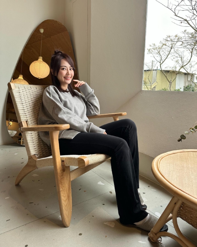 蓝色天空的第一张照片--红颜知己交友网