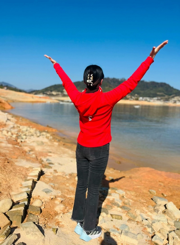 晚秋的第一张照片--红颜知己交友网